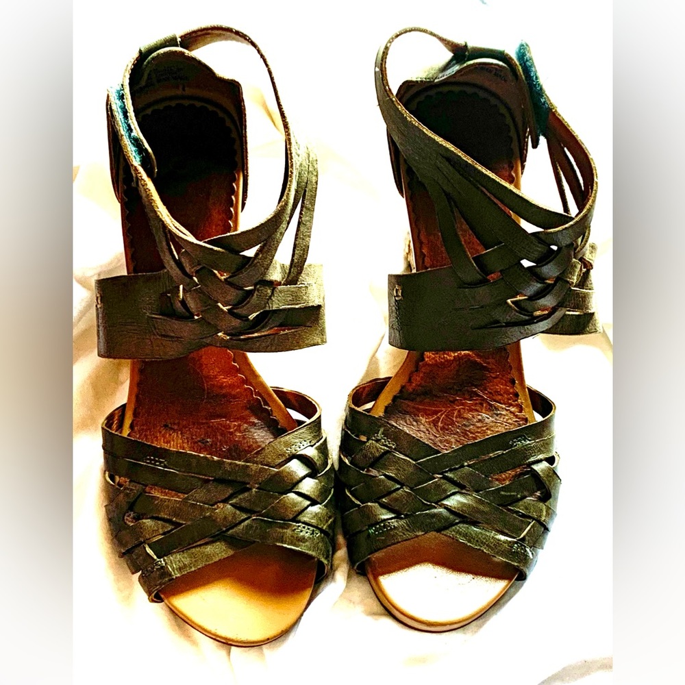 INDIGO LEATHER ESPADRILLES